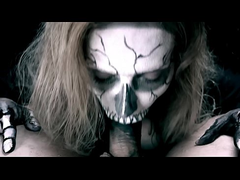 ❤️ Demon djevojka siše kurac svojim crnim ustima i guta spermu. ️ Kvalitetna pornografija kod nas hr.assistentai.ru